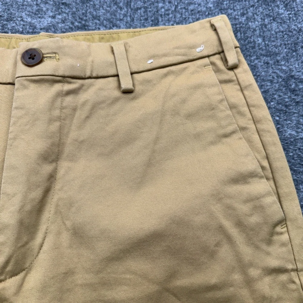 Uniqlo Chino Pants Mens 29x34 Tan Stretch Casual Workwear Slim Fit
